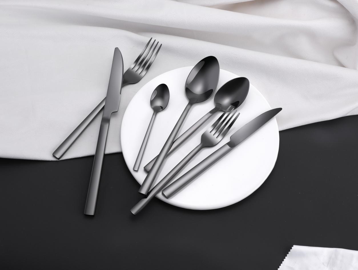 black cutlery set 6